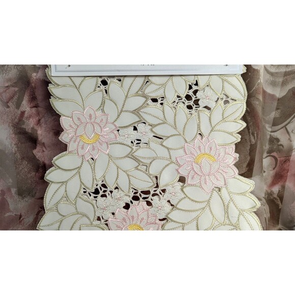 Bella Lux Cut Table Runner Embroidered Pink Floral Cream Tan 13 x 68-inch Gift - Picture 5 of 9